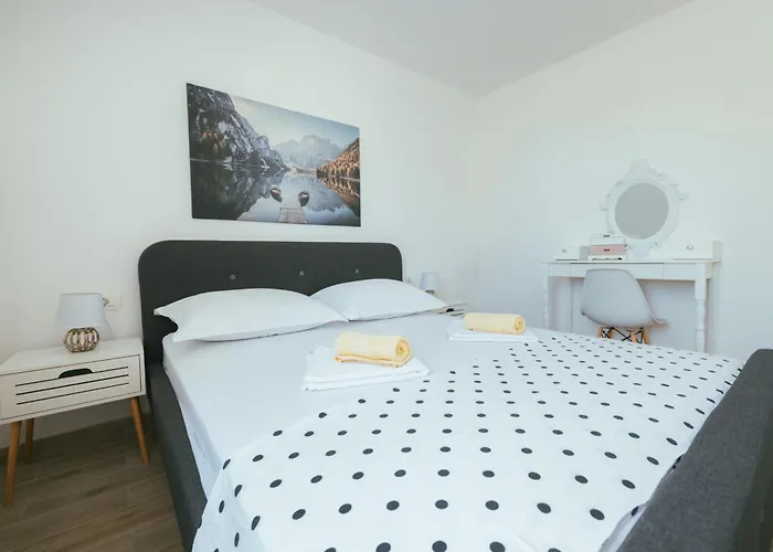 Apartments Marusic