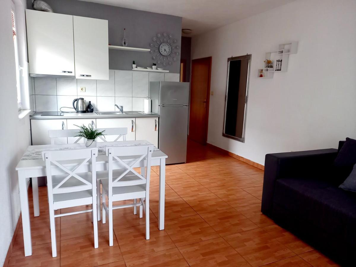 Marusic Apartment Makarska